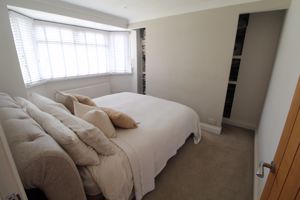 Bedroom- click for photo gallery